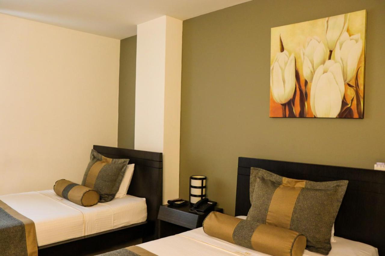 Hotel Medellin Gold ภายนอก รูปภาพ